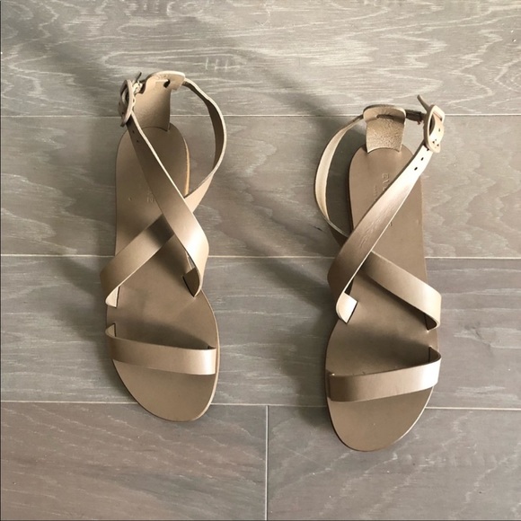 Everlane Modern Wrap Sandal - Picture 3 of 6